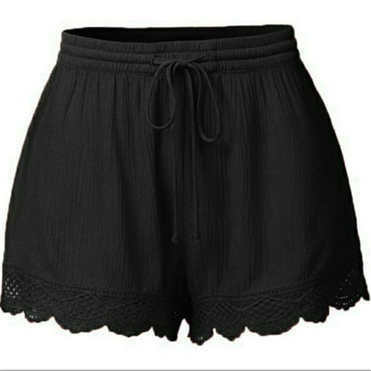Women's scalloped drawstring elastic waist shorts