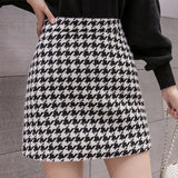 Woolen Plaid Buttocks Short Mini Black Beige Skirt