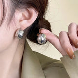 Simple Women Rock Smooth Small Metal Peas Punk Party Valentine's Day Bijoux Earring